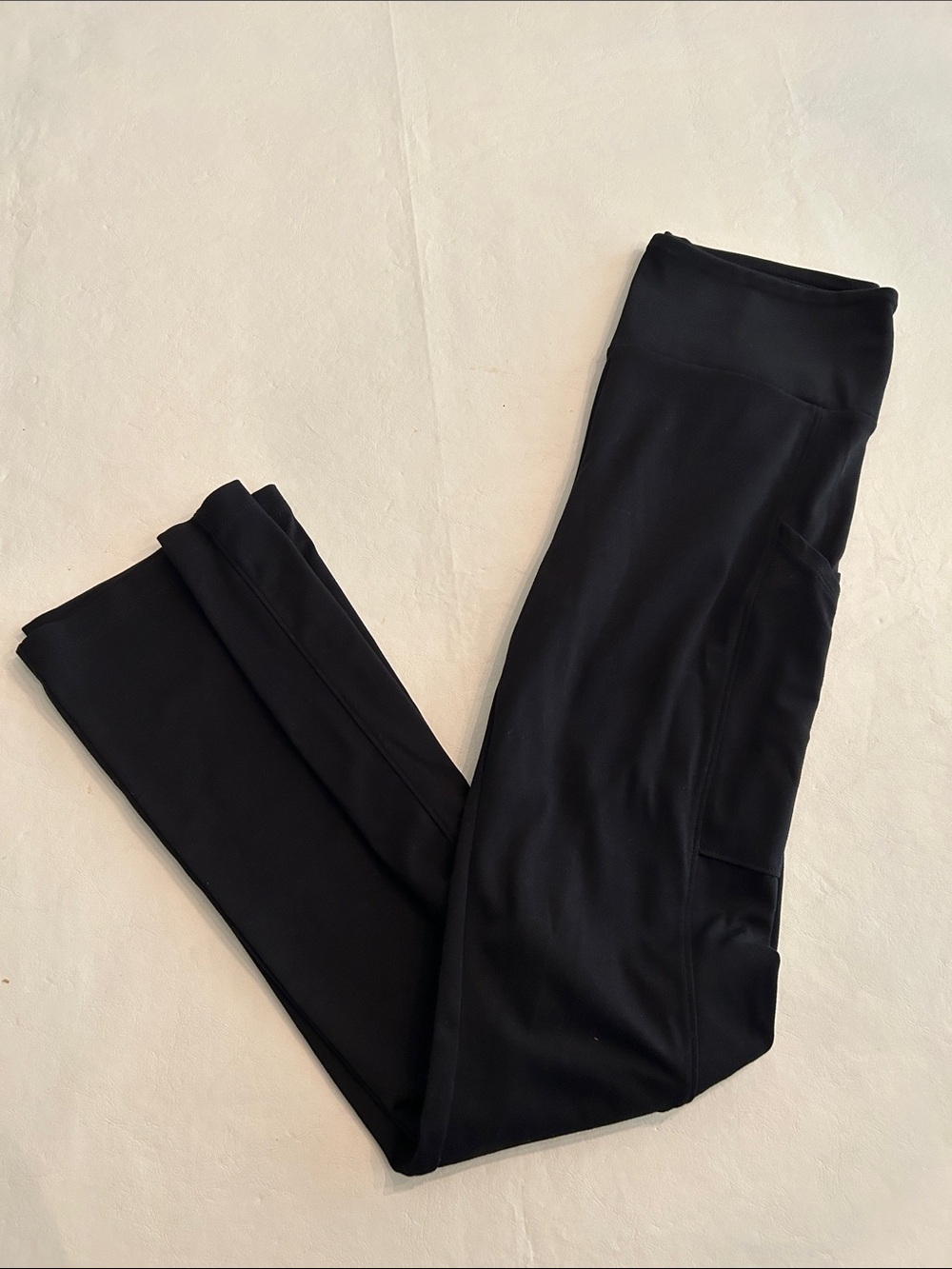 Lou & Grey Black High-Rise Pocket Leggings